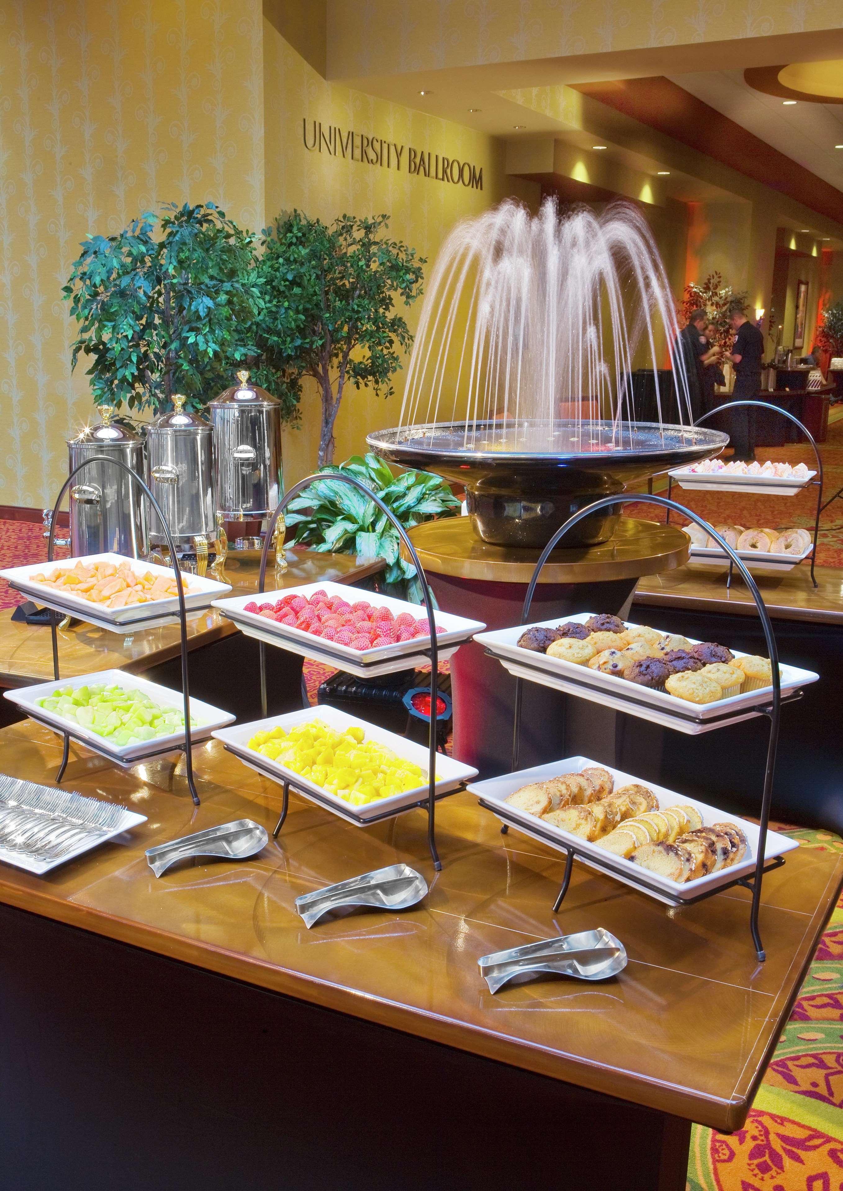 Embassy Suites By Hilton Norman Hotel & Conference Center Экстерьер фото