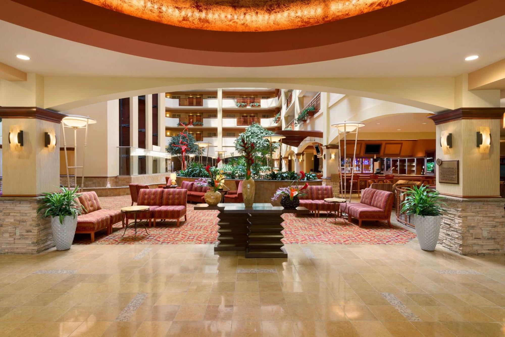 Embassy Suites By Hilton Norman Hotel & Conference Center Экстерьер фото