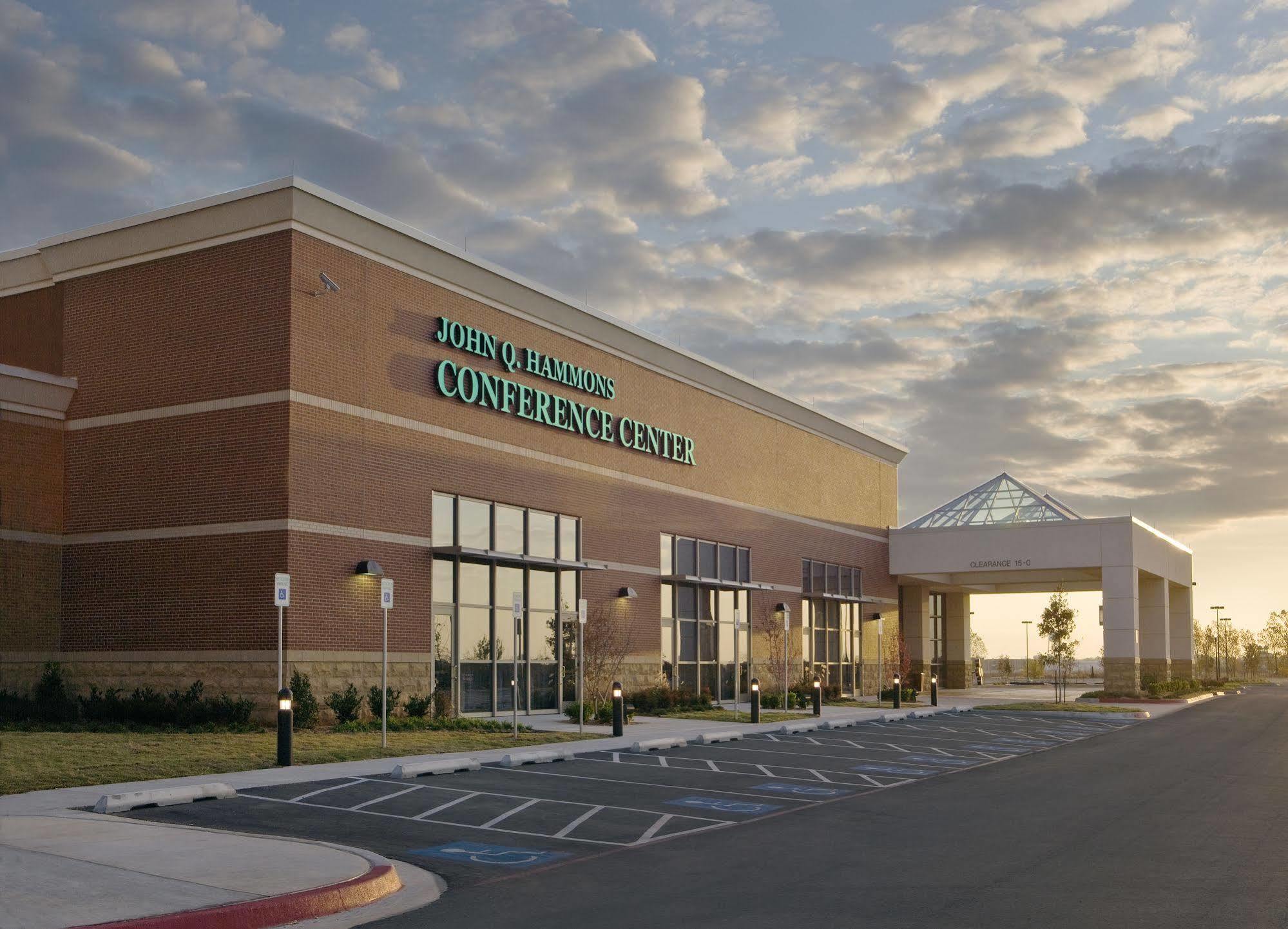 Embassy Suites By Hilton Norman Hotel & Conference Center Экстерьер фото